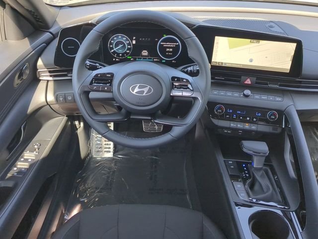 New 2025 Black Hyundai SEL Sport image 42
