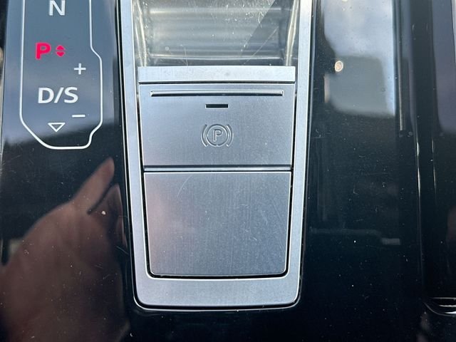 Used 2023 White Audi 4.0T image 40