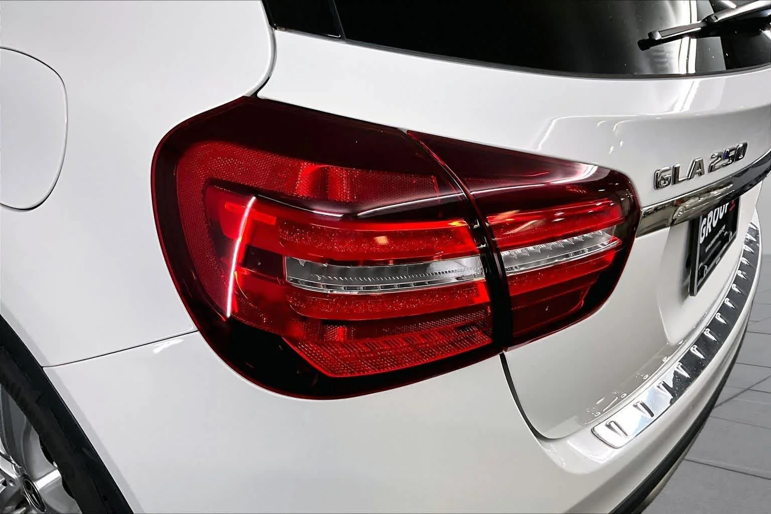 Used 2018 Polar White Mercedes-Benz GLA 250 image 28