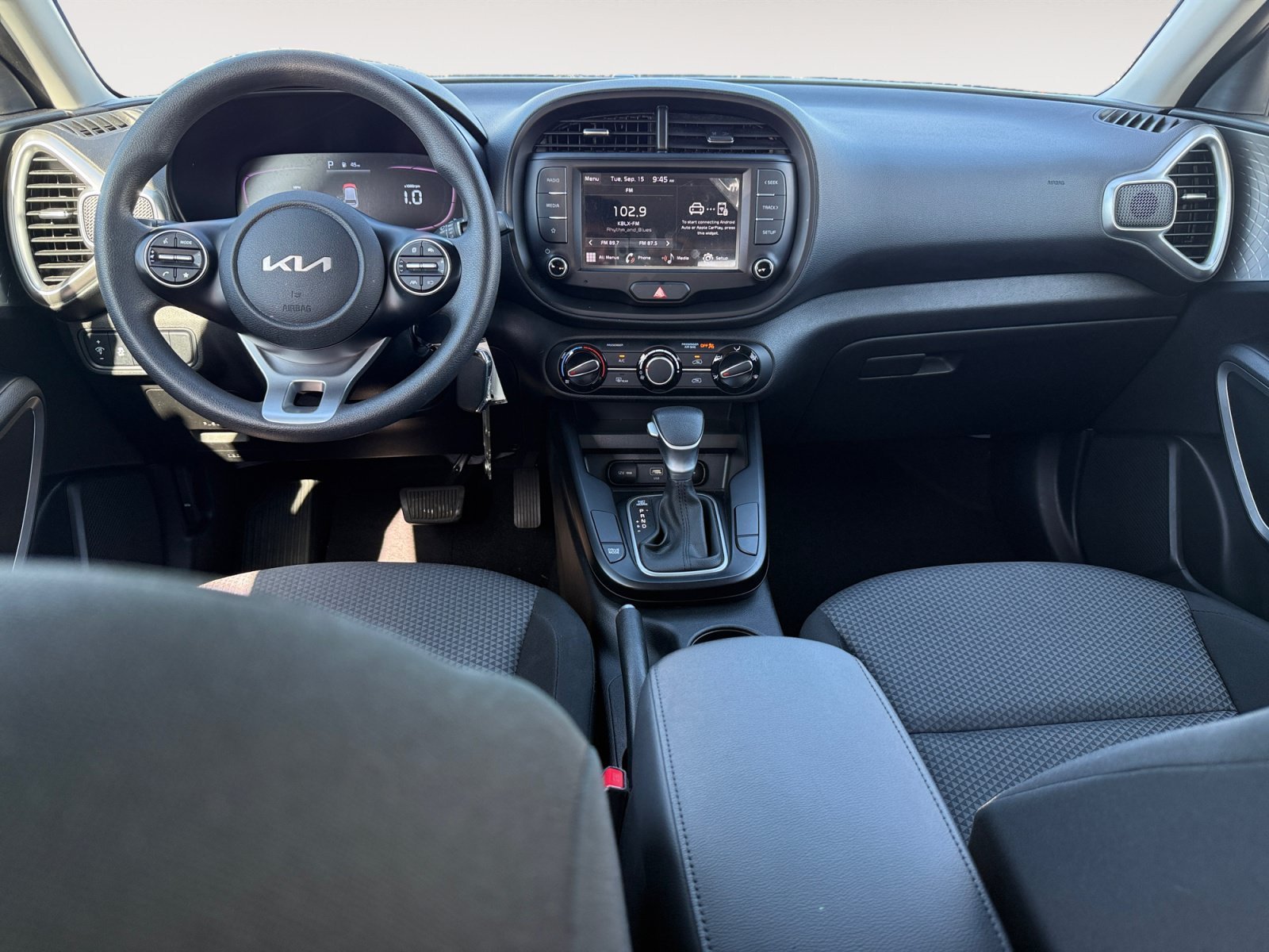 Certified Used 2023 Snow White Pearl Kia LX image 15
