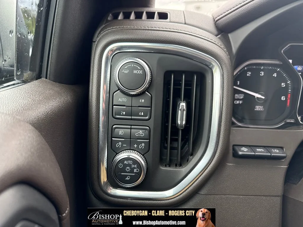 Pre-Owned 2020 GMC Sierra 1500 Denali Crew Cab image 26