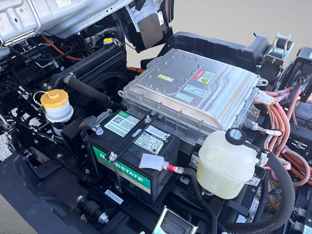 Used 2024  Mullen  image 20