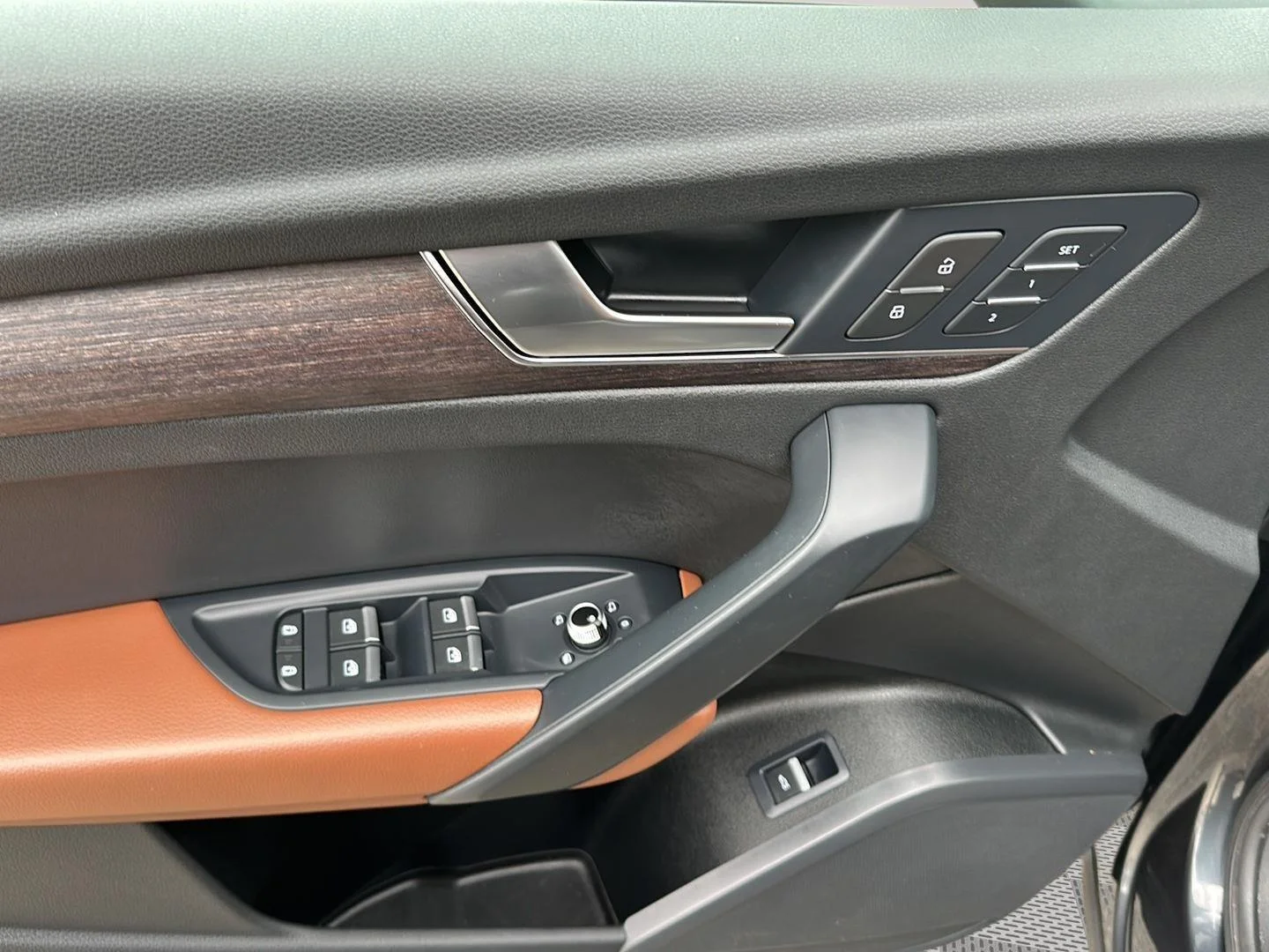 Used 2023 Manhattan Gray Metallic Audi Premium image 18