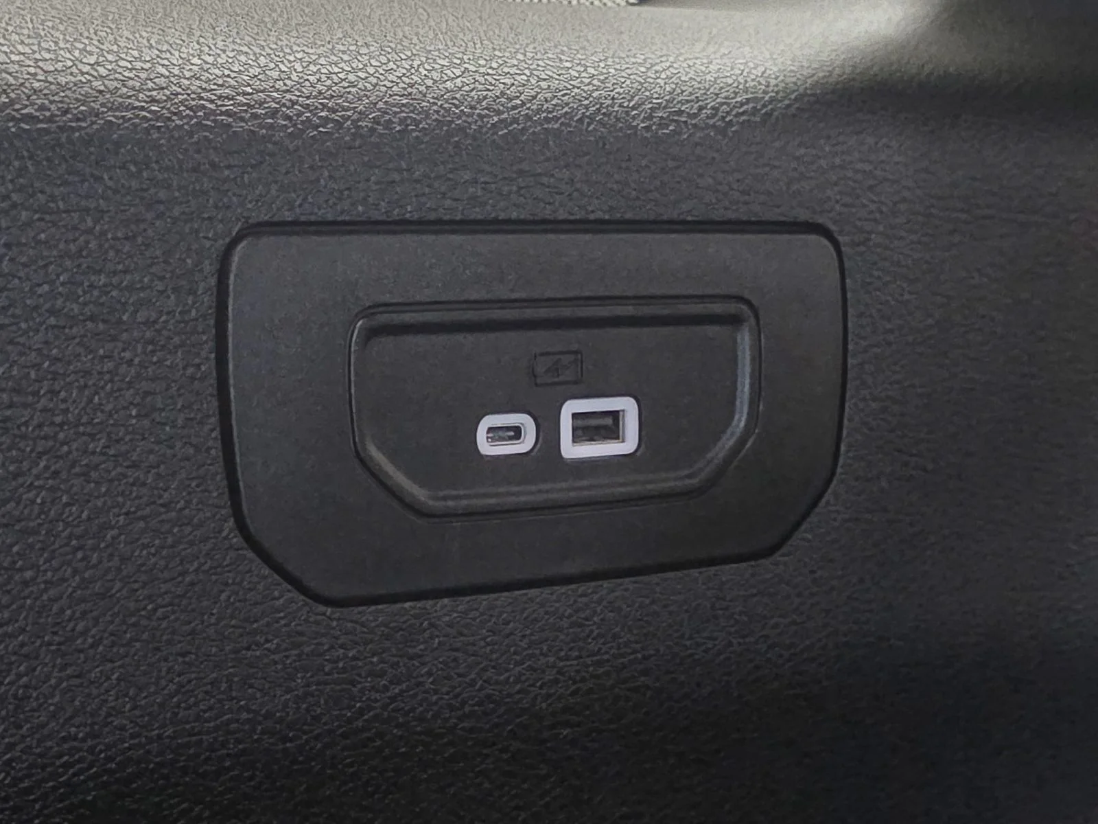 Used 2024 Gray Jeep Limited image 24