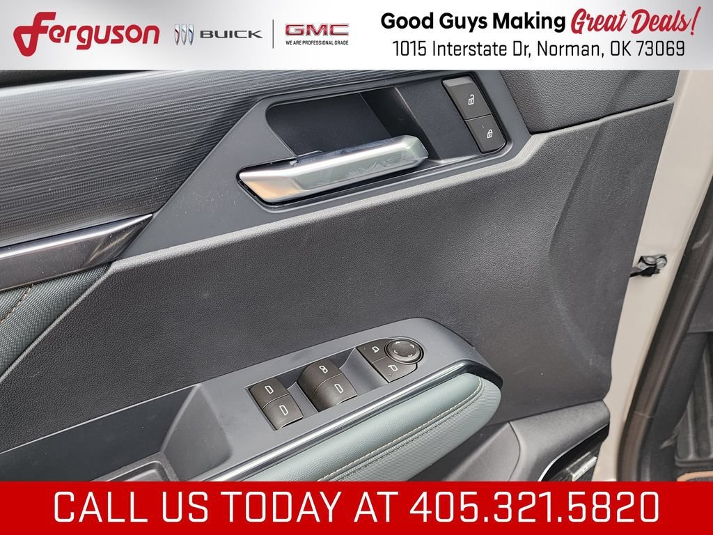 2026 GMC Acadia AT4 - Photo 14