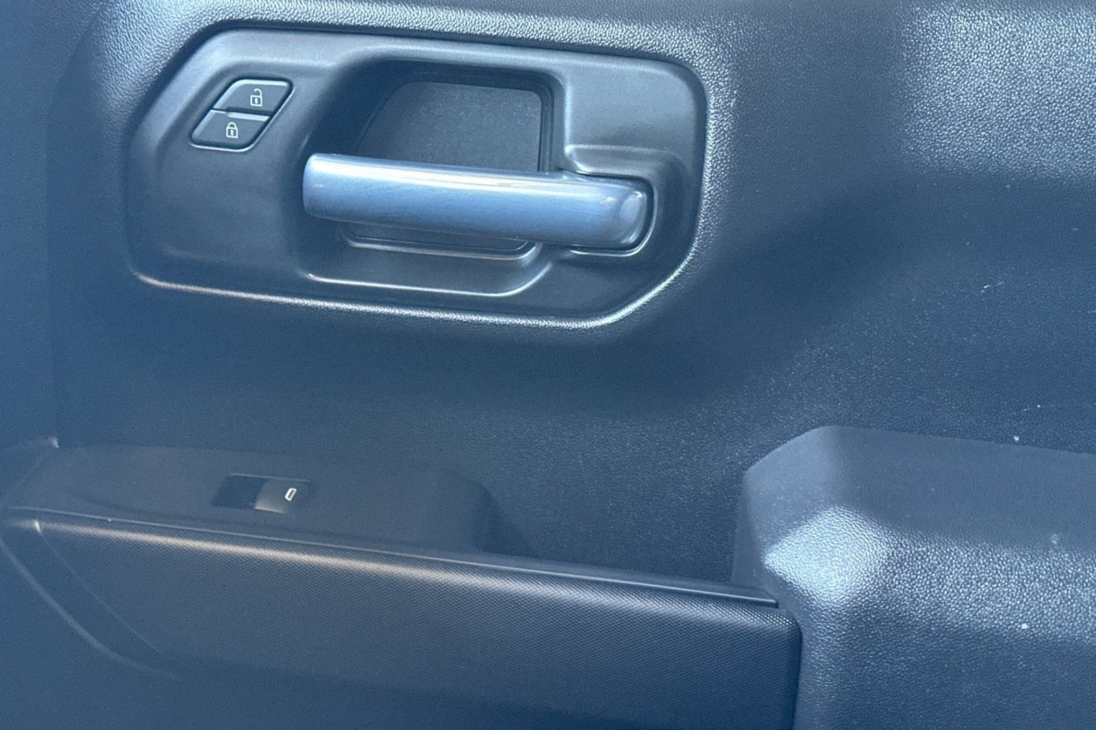 Used 2022 Black Chevrolet Custom image 18