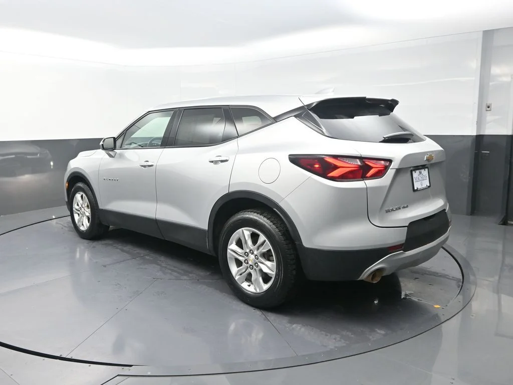 Used 2021 Silver Chevrolet LT image 8