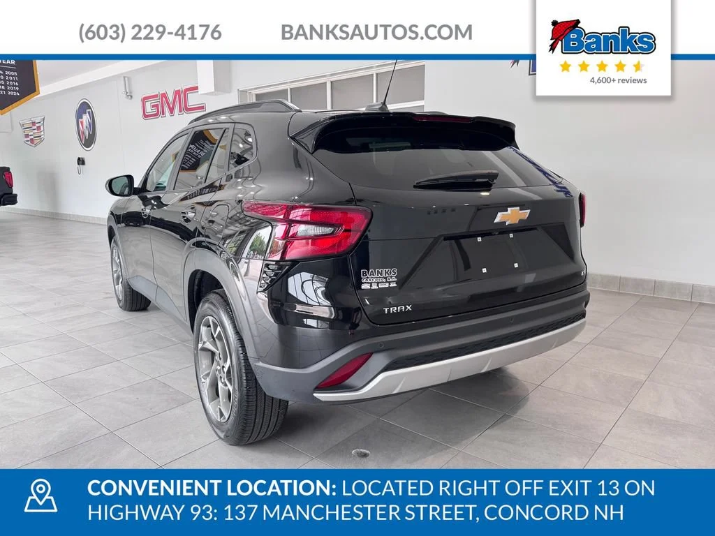 2025 Chevrolet Trax LT - Photo 6