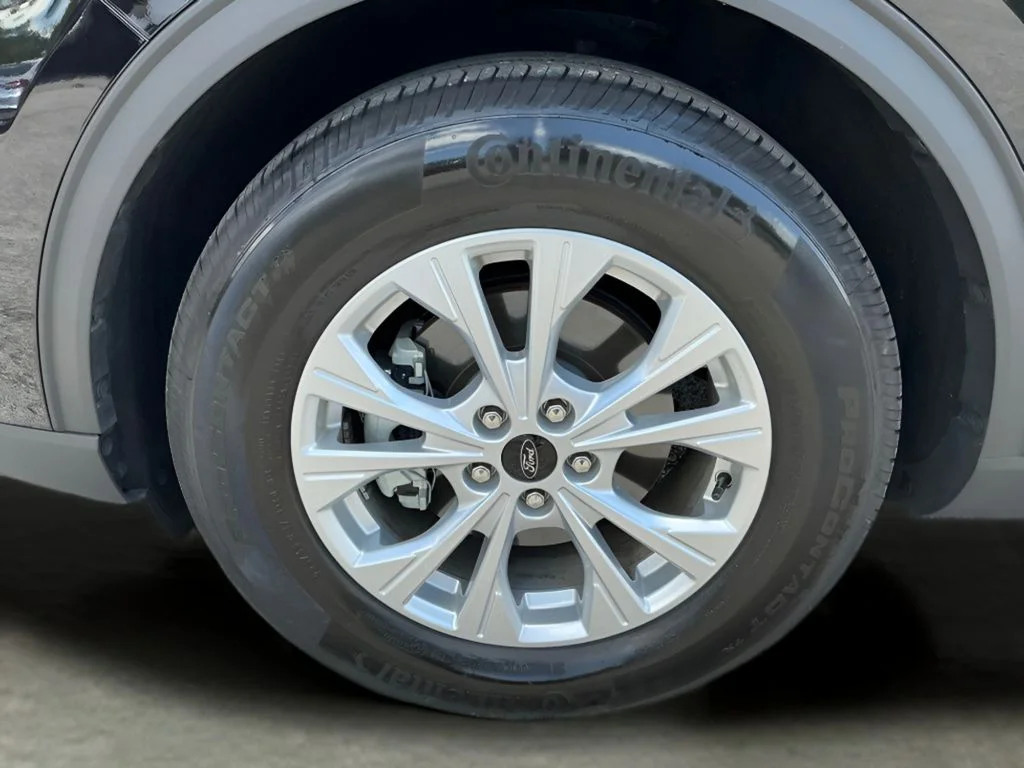 Used 2025 Black Ford Active image 50