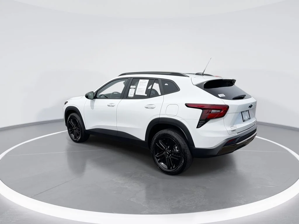 Used 2025 White Chevrolet ACTIV image 6