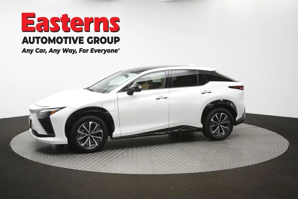 Used 2023 White Lexus 450e Premium image 59