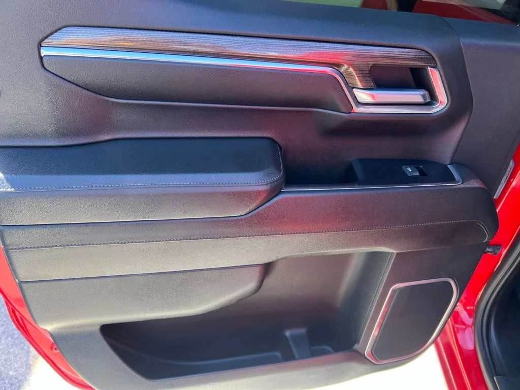 Used 2023 Red Chevrolet RST image 18