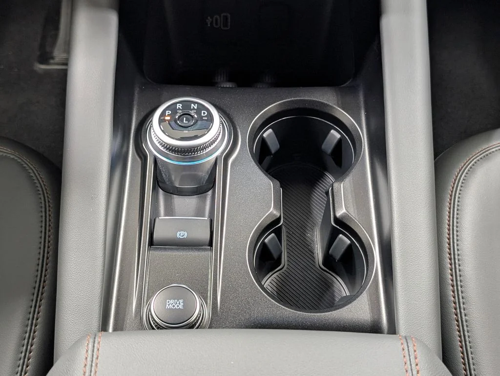 New 2026 Star White Metallic Tri-Coat Ford Active image 7