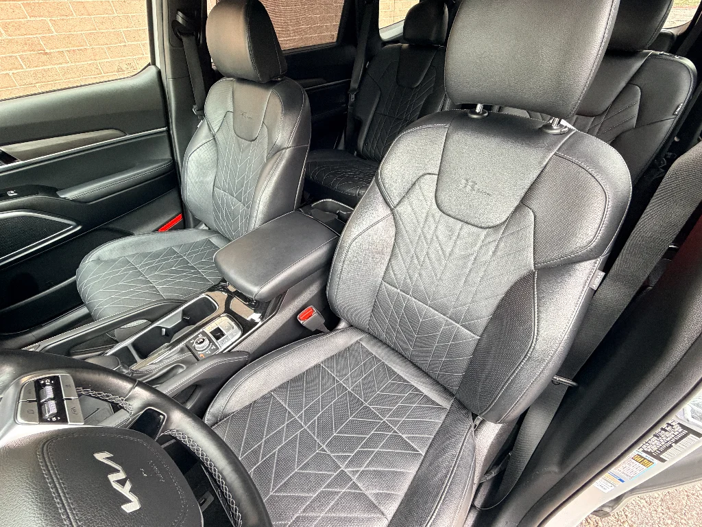 Used 2023 Wolf Gray Kia SX X-Line image 18