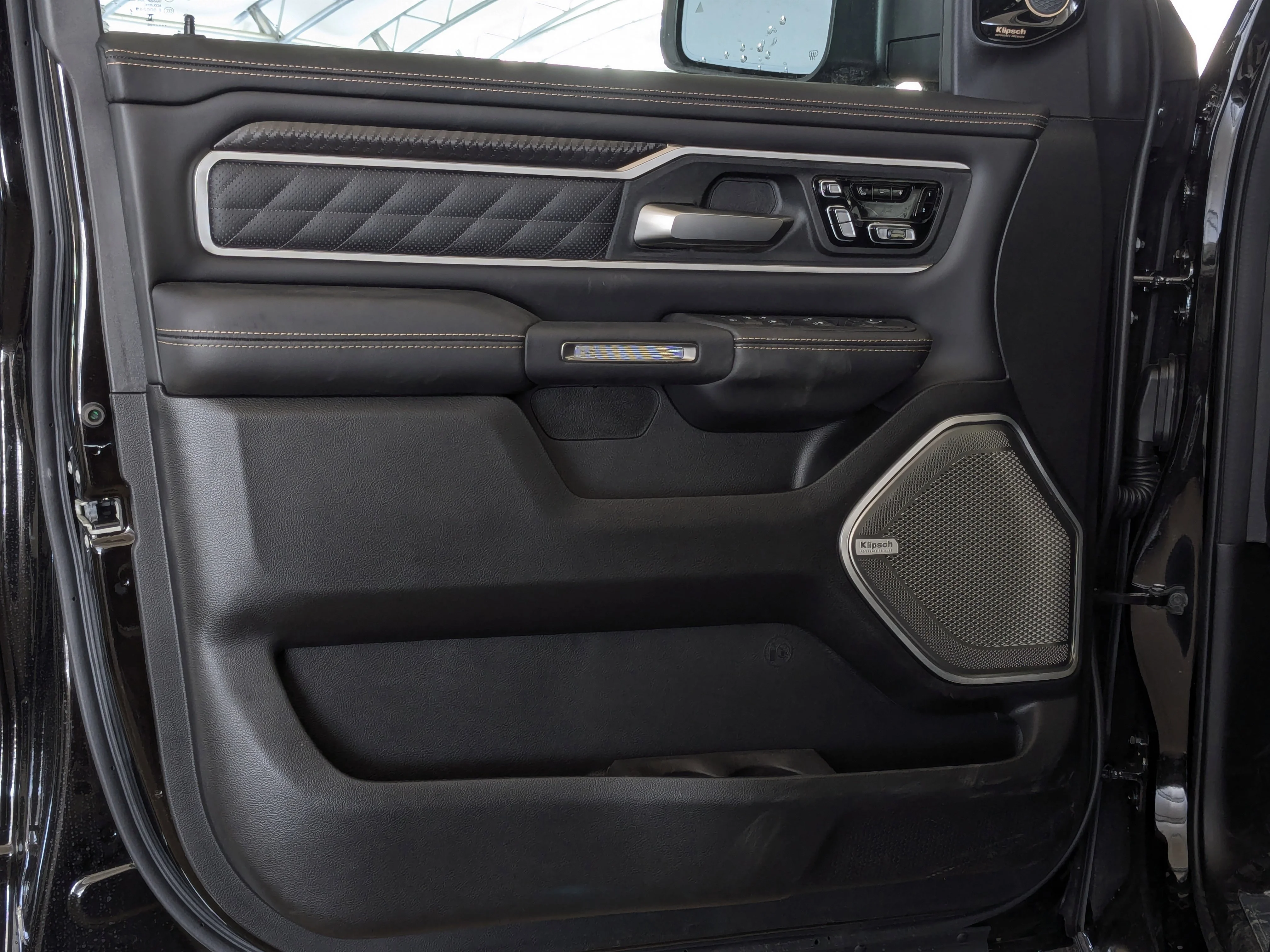 New 2026 Black RAM Tungsten - - Hurricane HO - Multi-Fnctn Tailgate - Prem Lthr - Trailer Brake - 8-Spd Auto & More! image 11