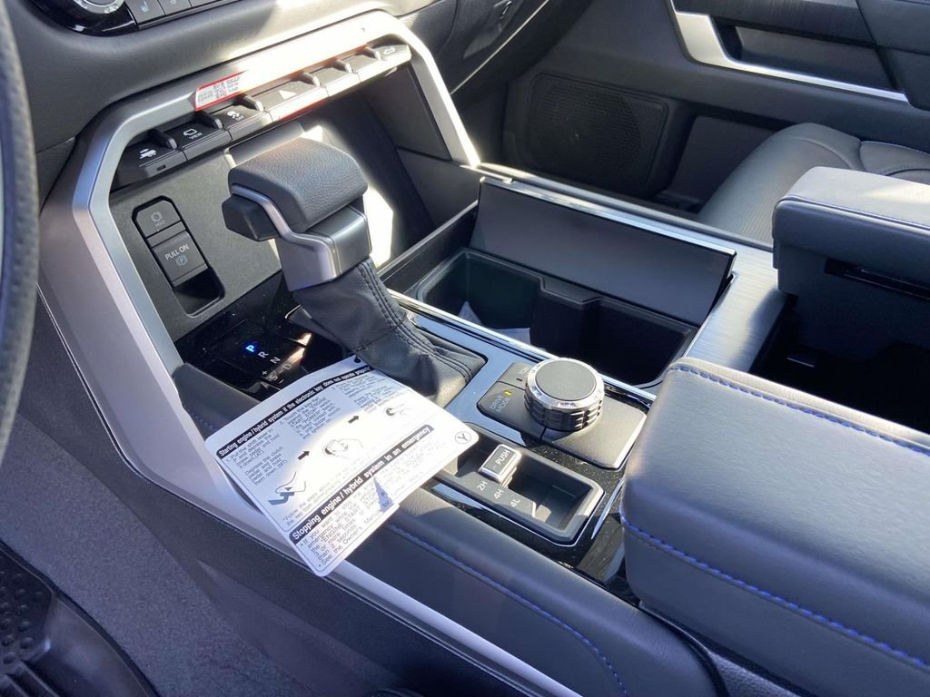 2025 Toyota Tundra Platinum - Photo 23