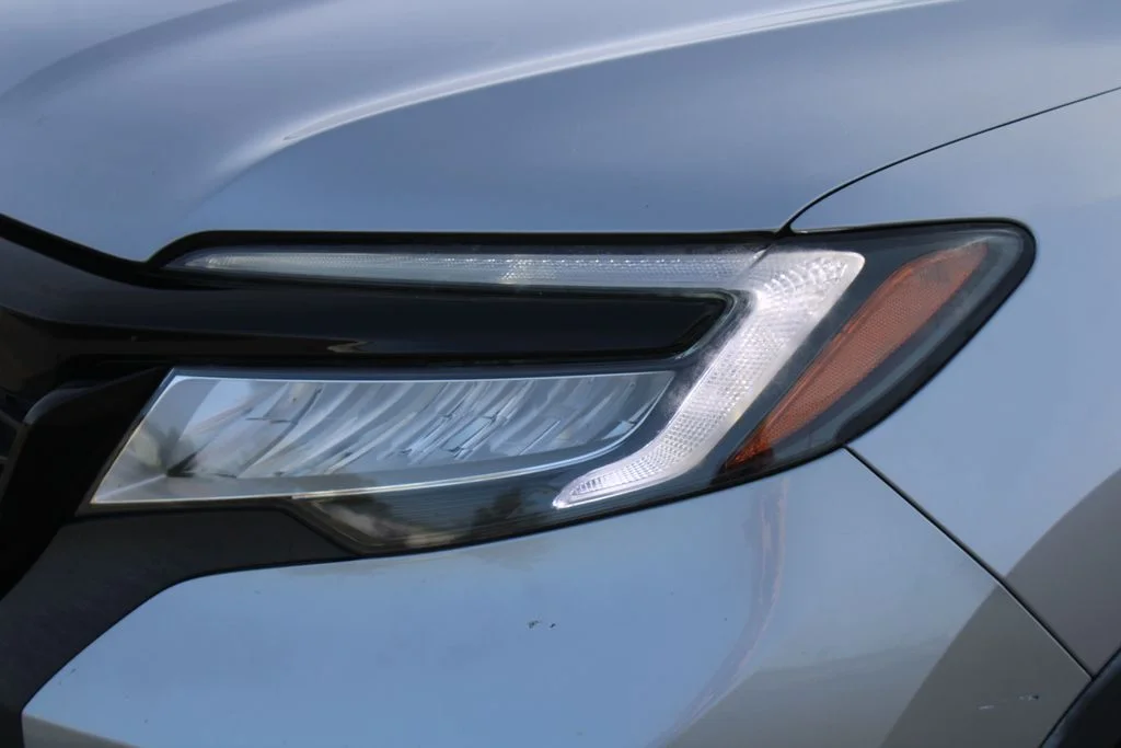 Used 2020 Lunar Silver Metallic Honda Touring image 11