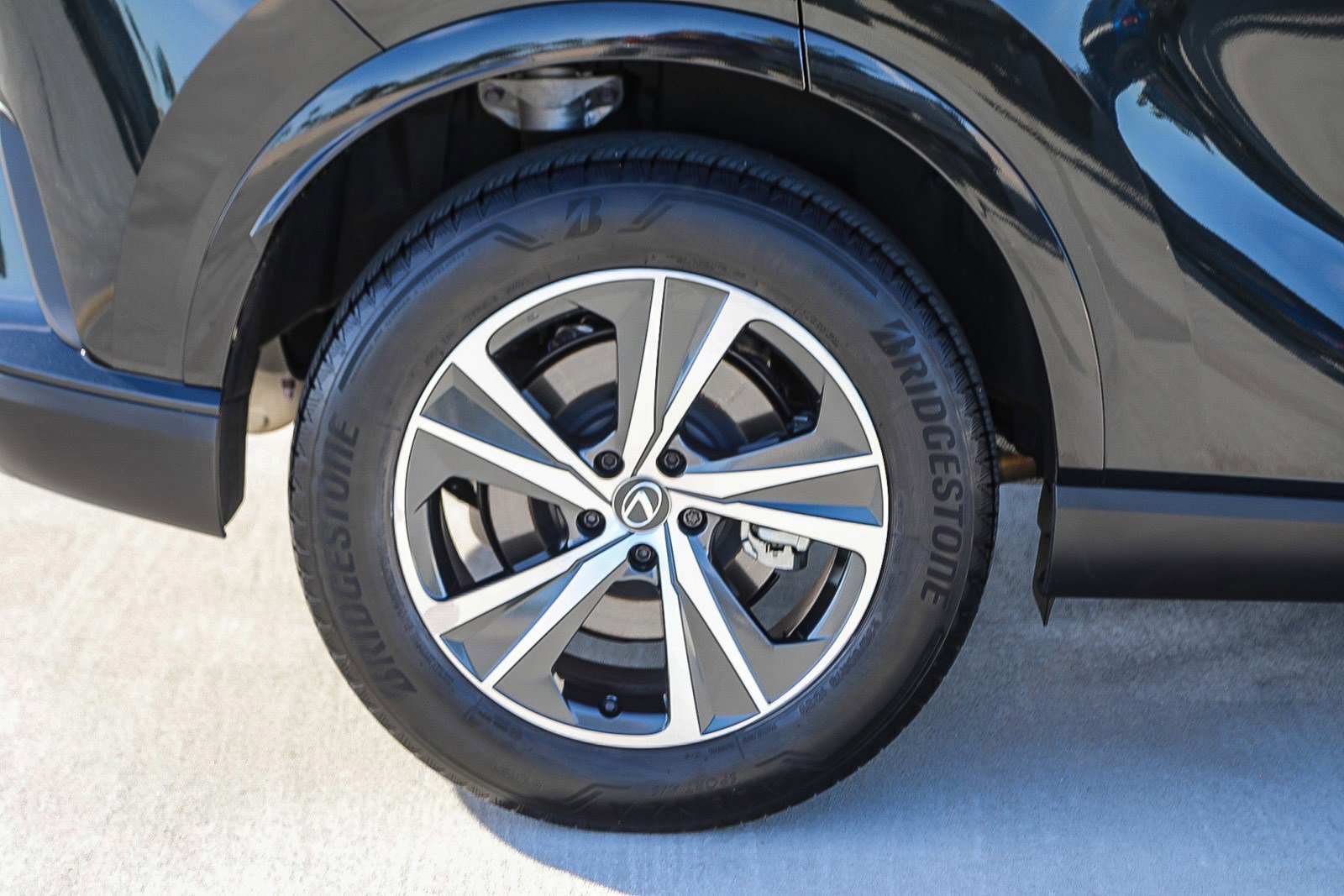 2024 Lexus RX 350 - Photo 10