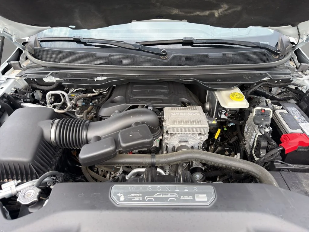 Used 2022 White Jeep Series III image 21