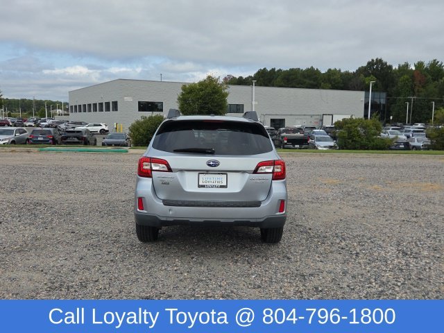 Used 2015 Silver Subaru 2.5i Premium image 4