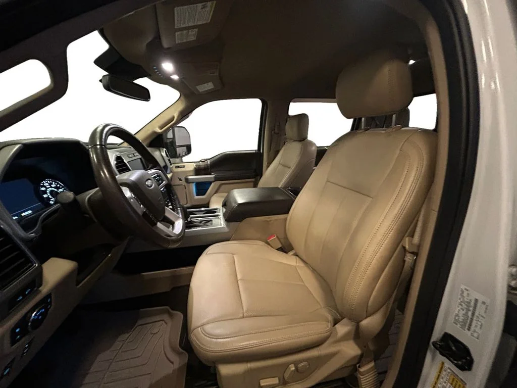 Used 2019 Oxford White Ford  image 9
