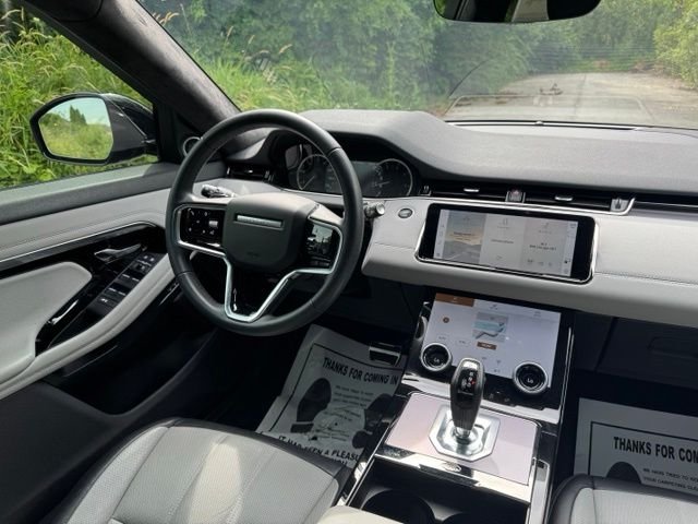 Used 2023 Santorini Black Metallic Land Rover R-Dynamic SE image 28