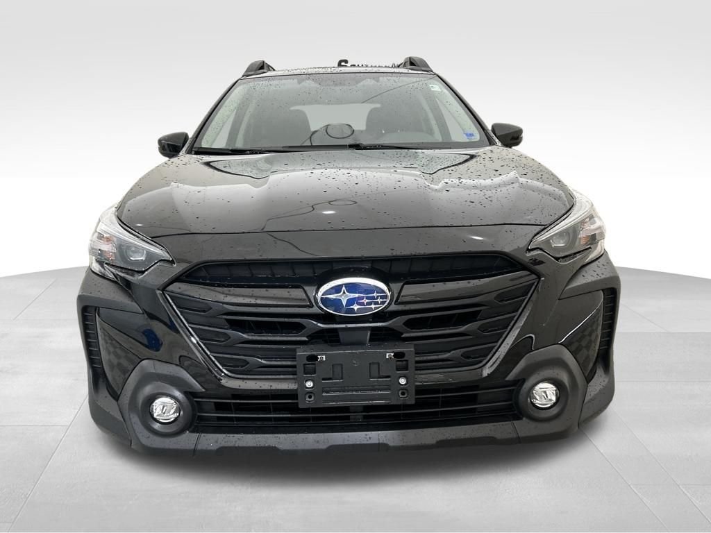 Used 2025 Black Subaru Onyx Edition image 9