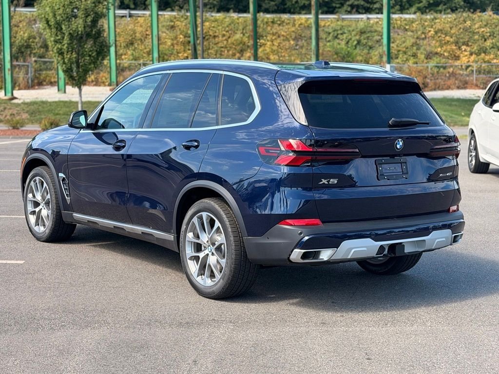 New 2026 Tanzanite Blue II Metallic BMW xDrive40i image 3
