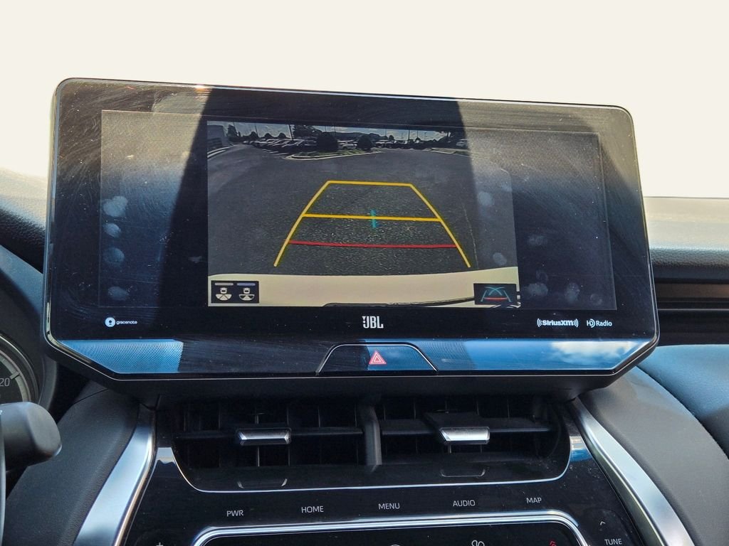 Used 2021 White Toyota XLE image 27