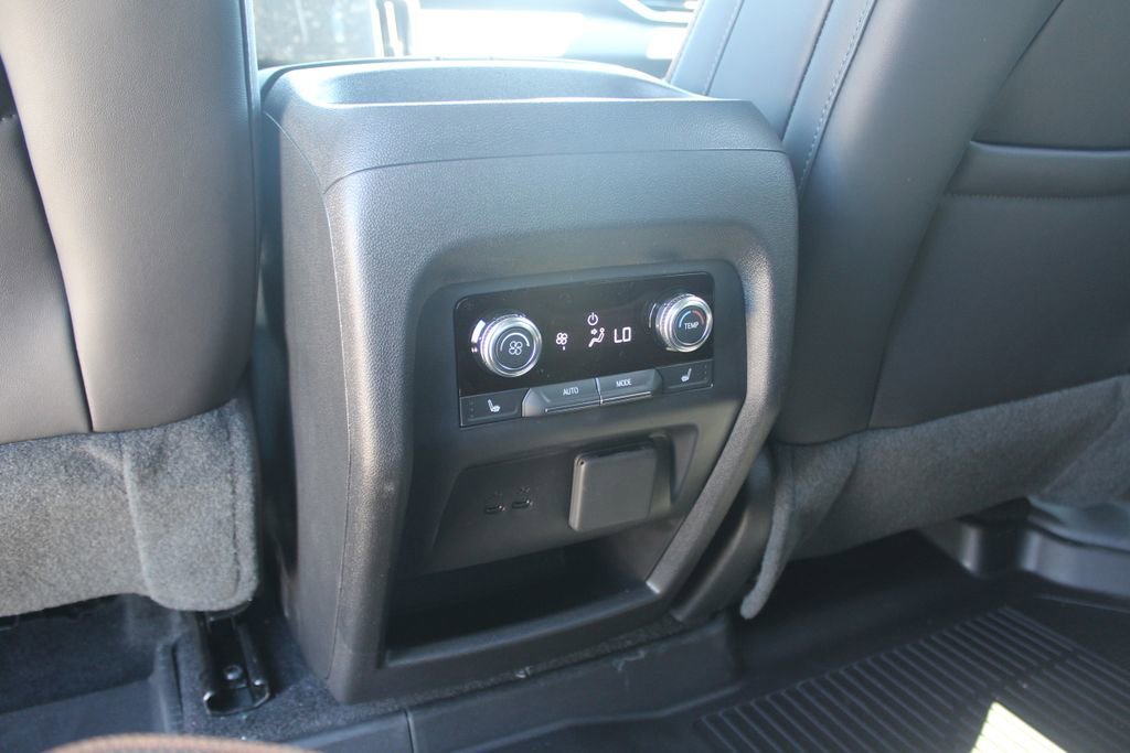 2026 GMC Acadia AT4 - Photo 10