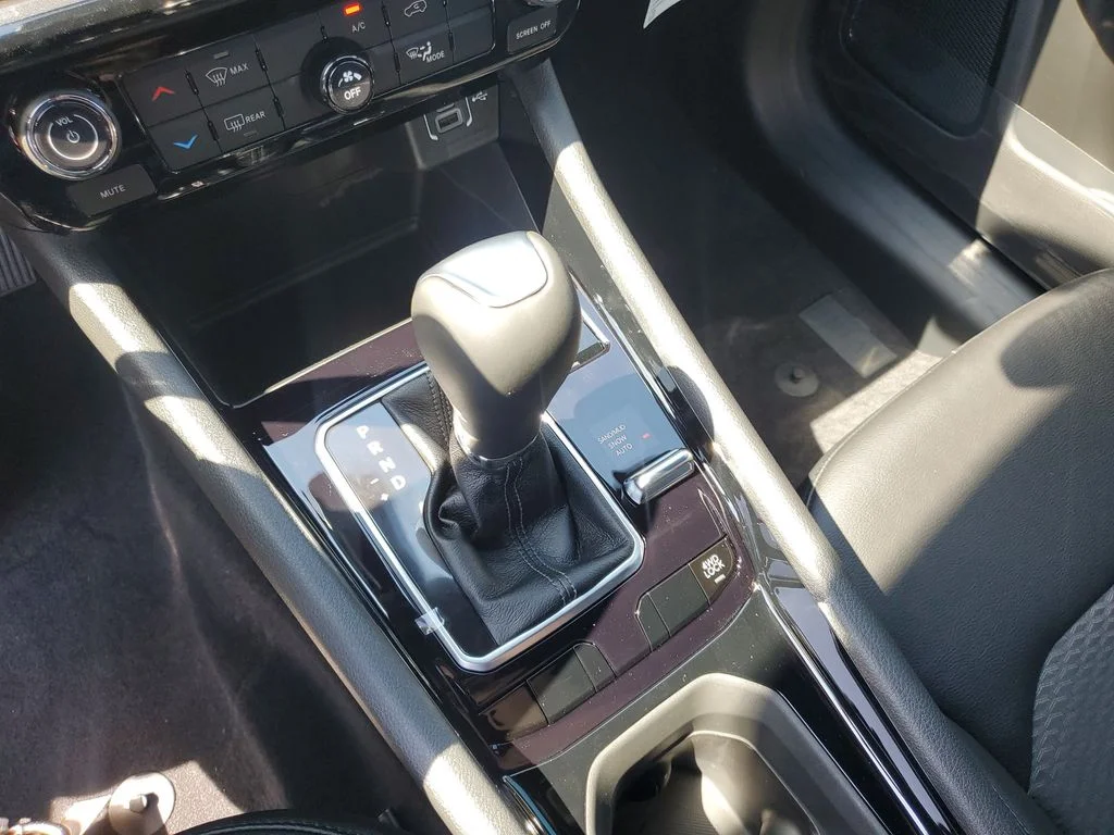 New 2026 Red Jeep Latitude image 19