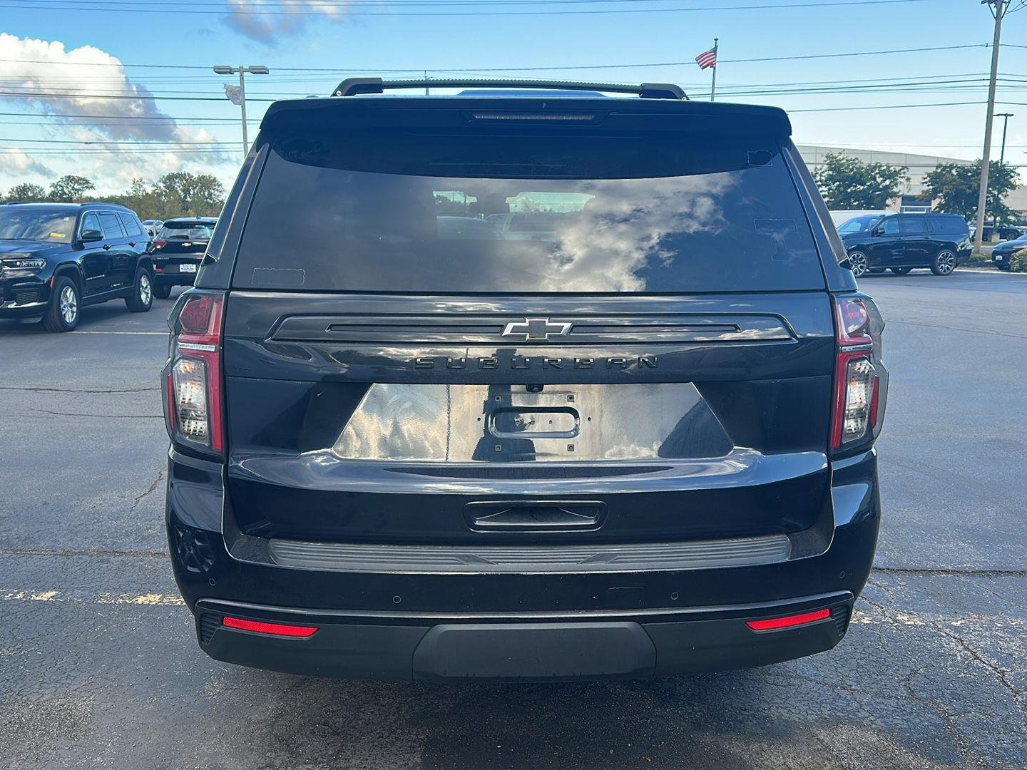 Used 2024 Midnight Blue Metallic Chevrolet Z71 image 3