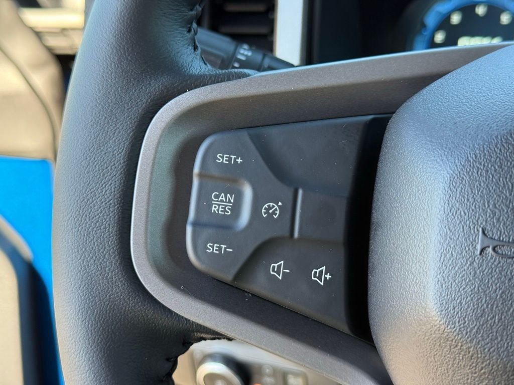 New 2025 Velocity Blue Metallic Ford Badlands® image 15