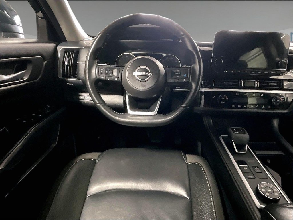 Used 2025 Black Nissan SL image 16