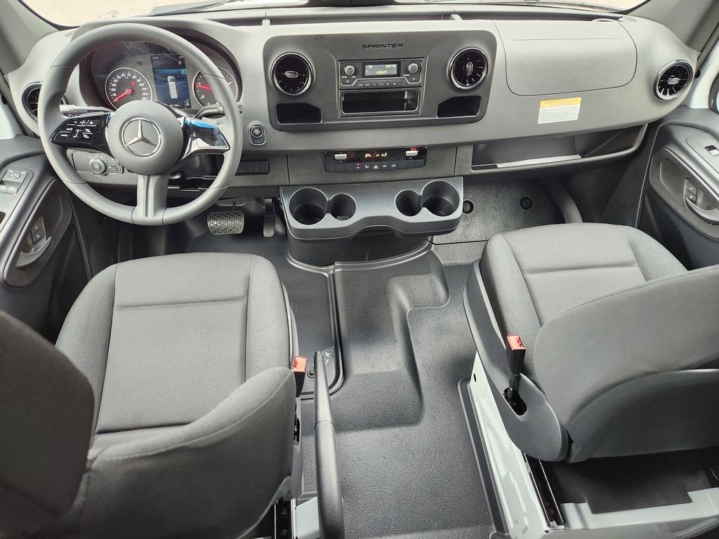 Used 2026 ARCTIC WHITE Mercedes-Benz WORKER image 16