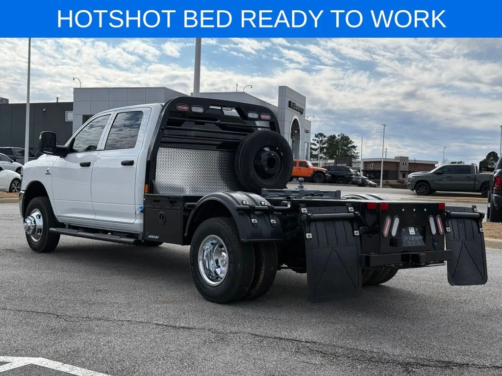 New 2026 Bright White Clearcoat RAM Tradesman image 3