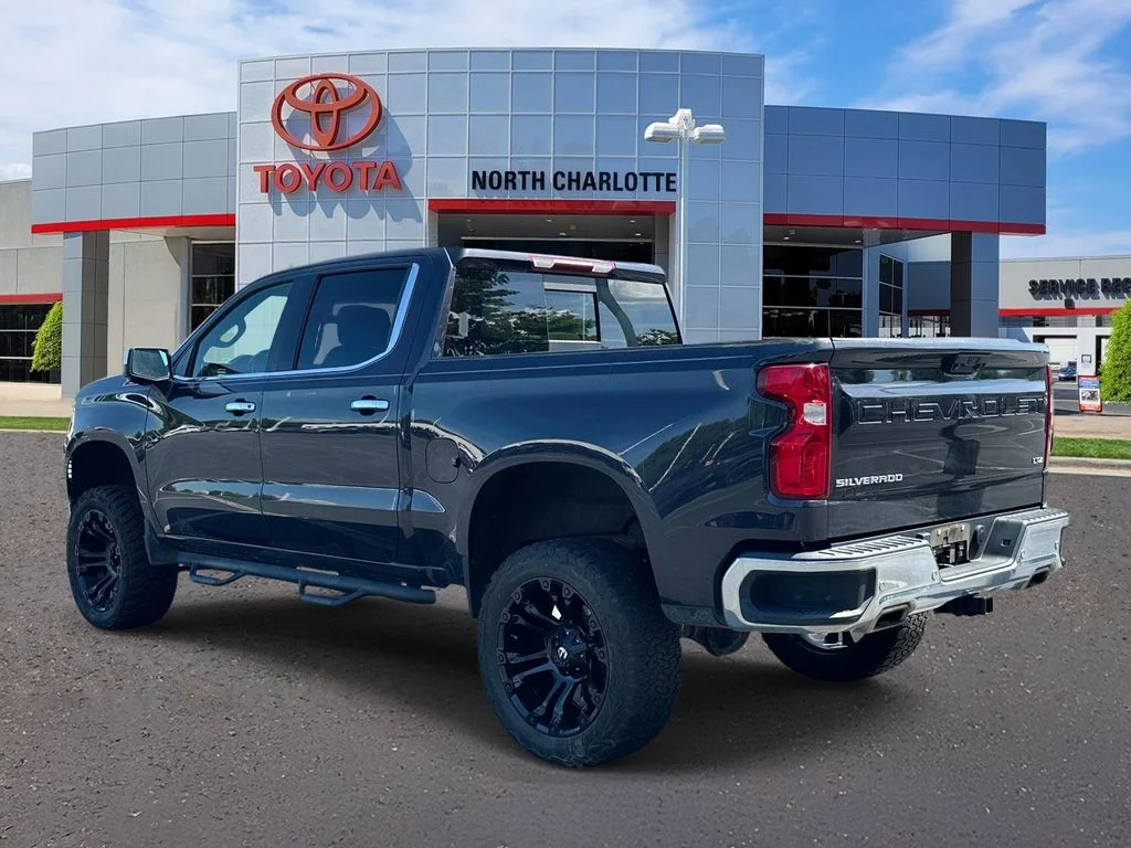 Used 2022 Gray Chevrolet LTZ image 6