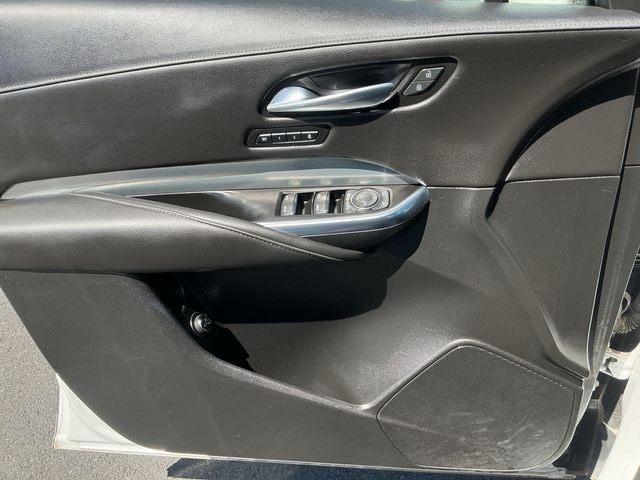 Used 2019 White Cadillac Premium Luxury image 28