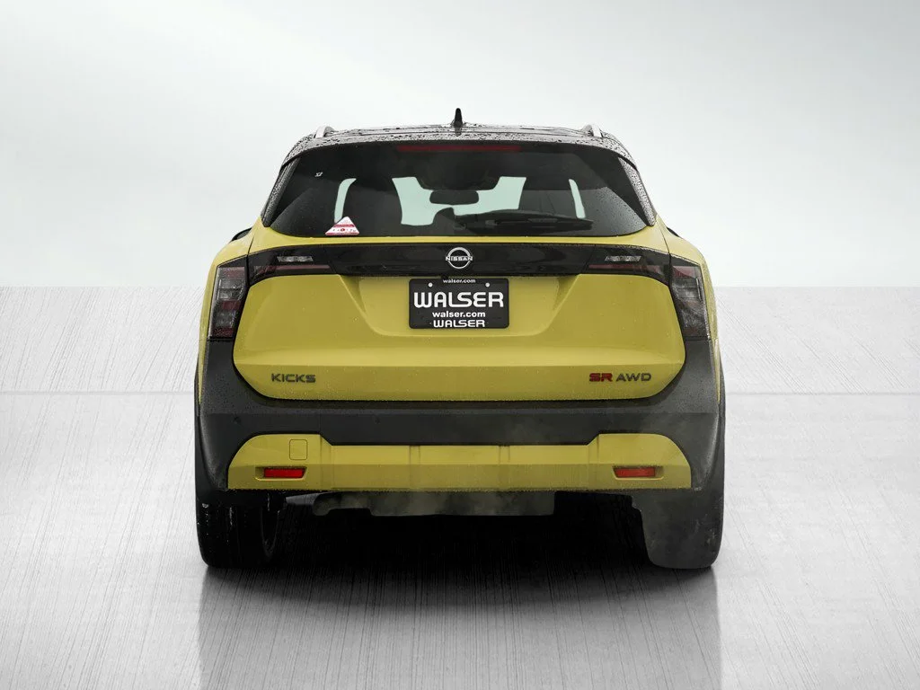 New 2026 Yuzu Yellow Metallic / Super Black Two-tone Nissan SR image 5