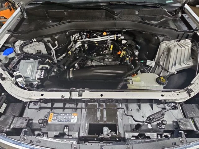 Used 2025 White Ford Active image 29