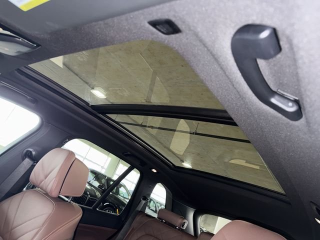 New 2026 Black Sapphire Metallic BMW xDrive50e image 23