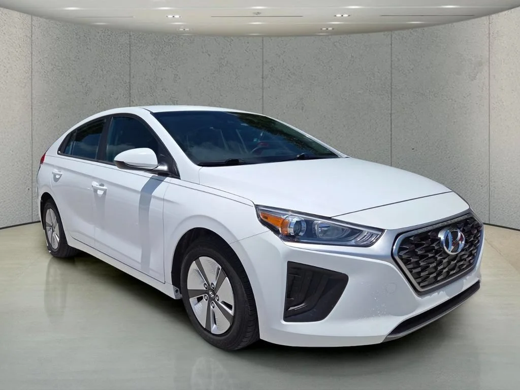 Used 2021 Ceramic White Hyundai Blue image 13