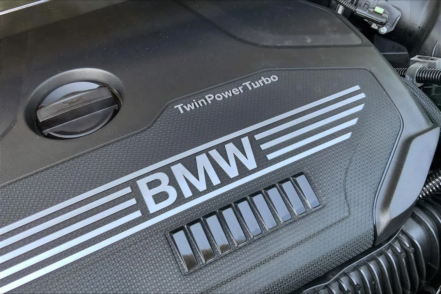 Used 2020 Alpine White BMW xDrive28i image 30