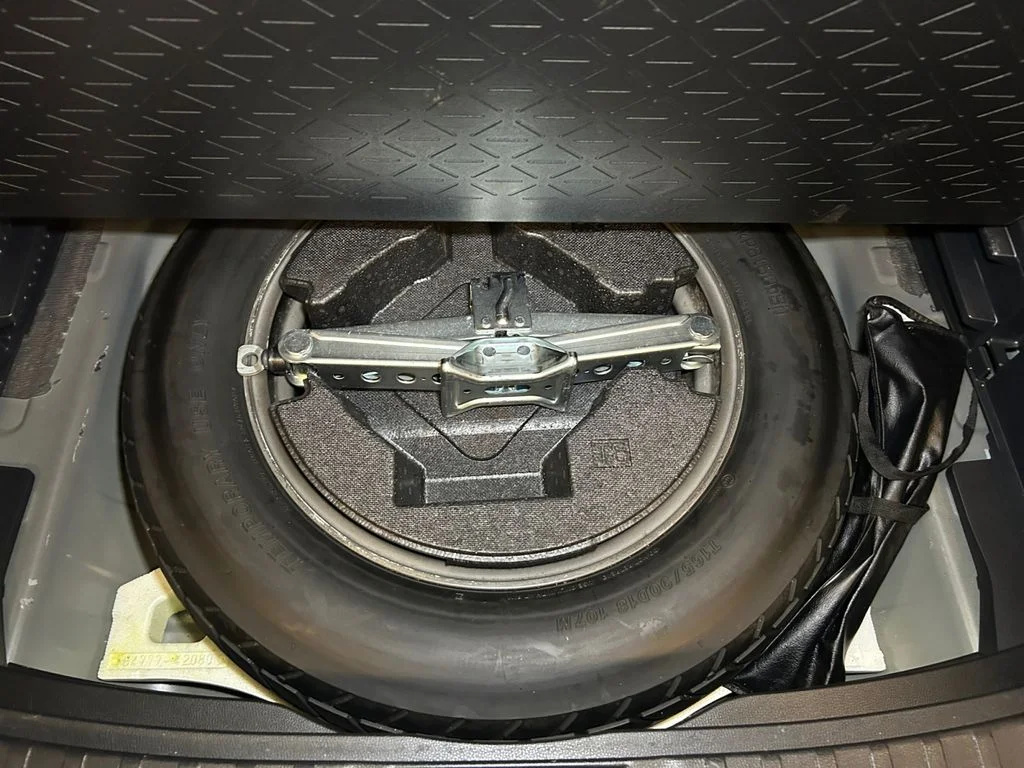 Used 2019 Blueprint Toyota Limited image 21