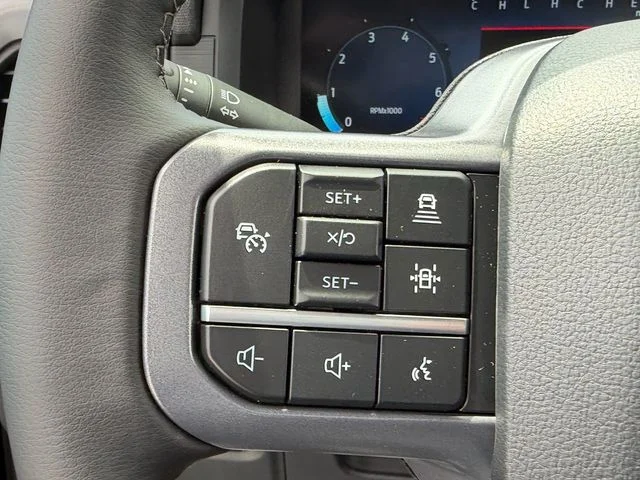 New 2026 Agate Black Metallic Ford XLT image 17