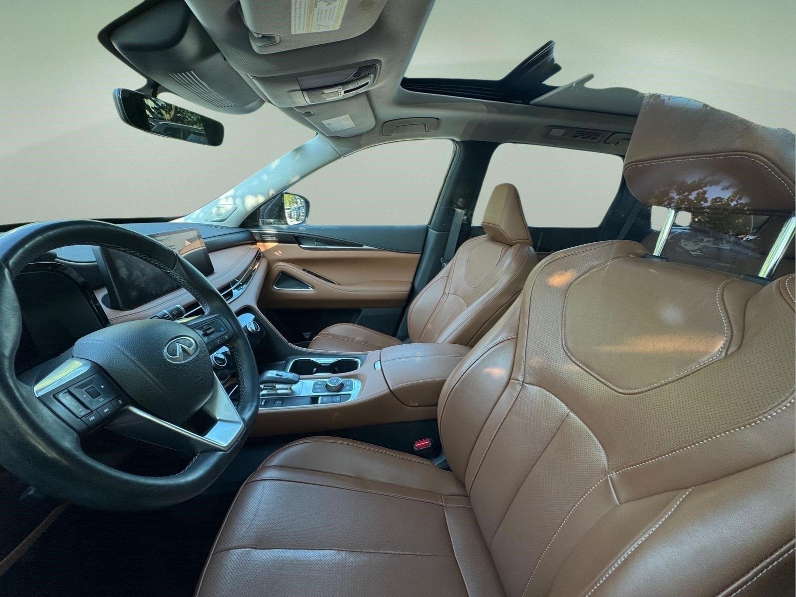 Used 2023 Mineral Black INFINITI SENSORY image 4