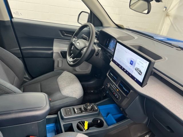 Used 2025 Blue Ford XLT image 27