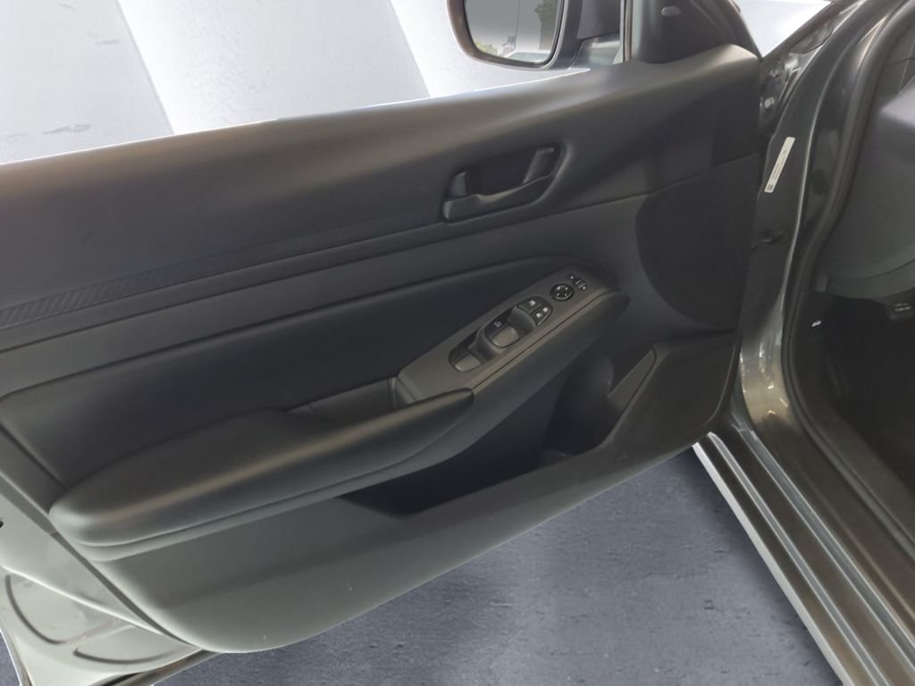 Used 2023 Gray Nissan 2.5 S image 12