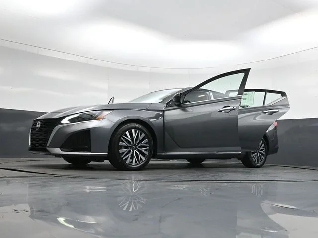 Used 2024 Gun Metallic Nissan 2.5 SV image 44