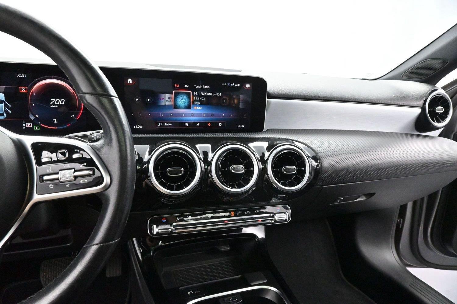 Used 2019 Mountain Grey Metallic Mercedes-Benz A 220 image 19